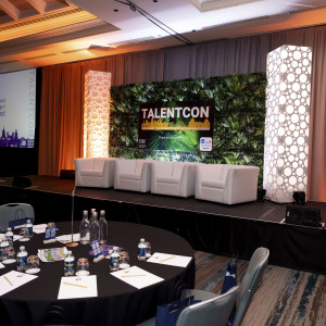 Stage-set-up